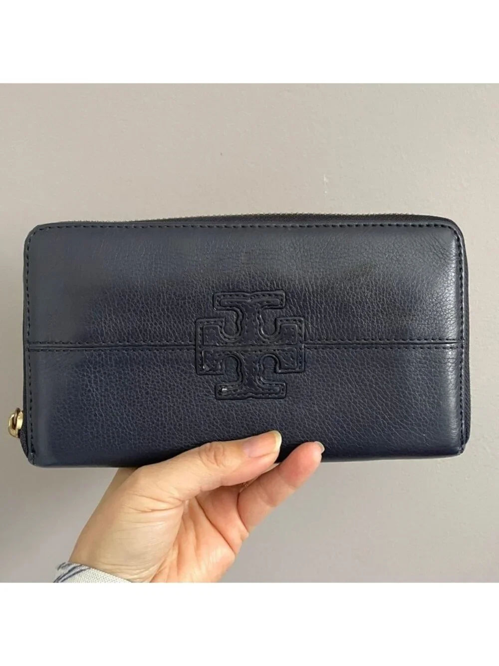 Tory Burch Blue Stacked T Continental Long Wallet - zips around!